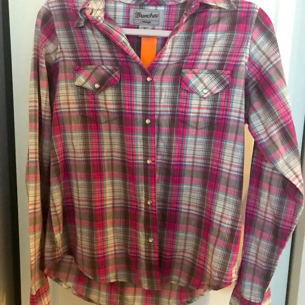Wrangler button down shirt